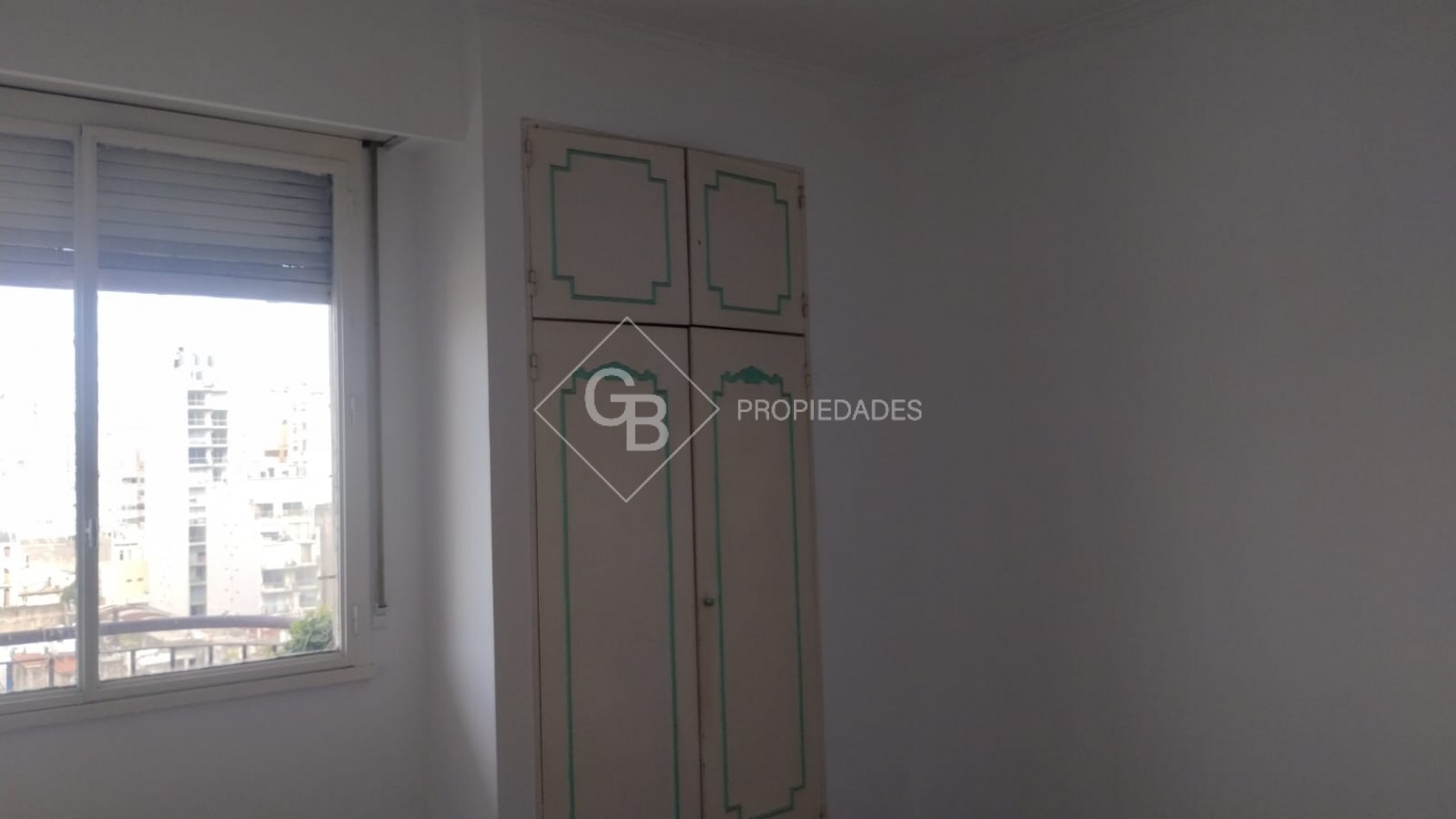 ALQUILER DEPARTAMENTO 3 AMBIENTES CON DEPENDENCIA EN MICROCENTRO