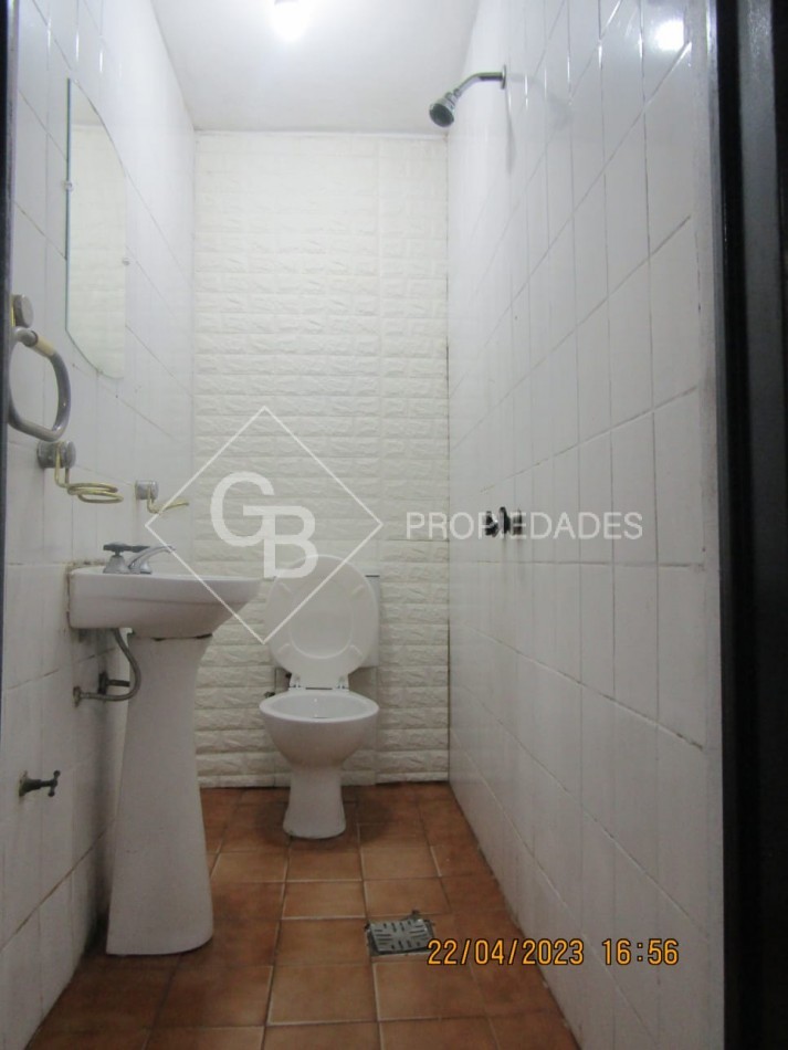VENTA PH 3 AMBIENTES CON TERRAZA PROPIA EN LOMAS DEL MIRADOR