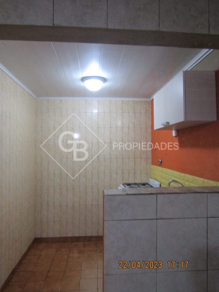VENTA PH 3 AMBIENTES CON TERRAZA PROPIA EN LOMAS DEL MIRADOR