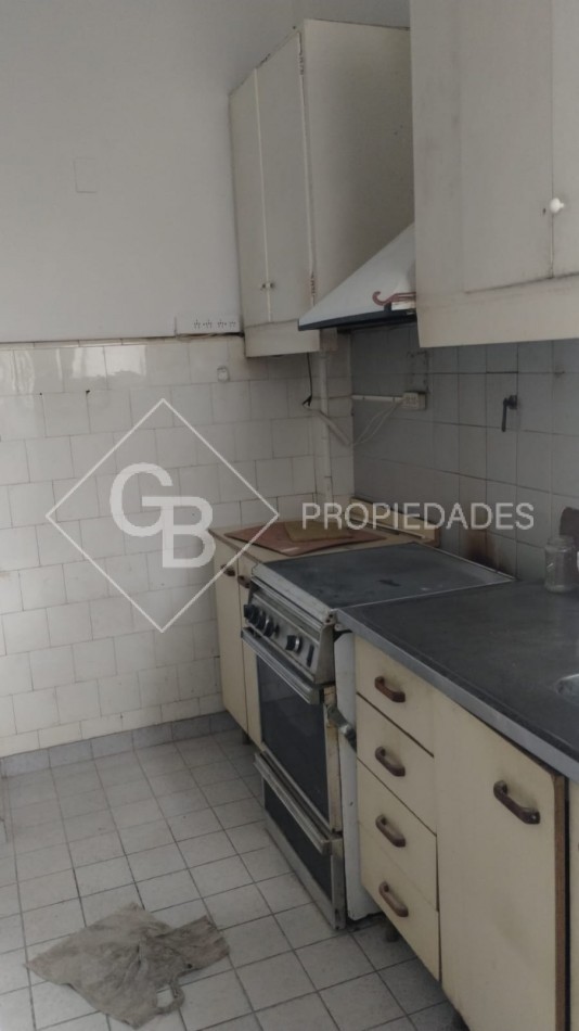 ALQUILER DEPARTAMENTO 3 AMBIENTES CON DEPENDENCIA EN MICROCENTRO
