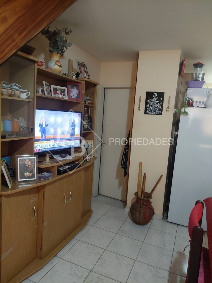 EXCELENTE DUPLEX 2 AMBIENTES Y MEDIO EN SAN JUSTO