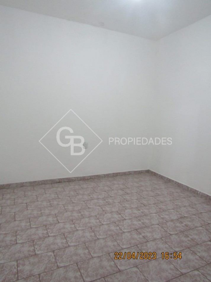 VENTA PH 3 AMBIENTES CON TERRAZA PROPIA EN LOMAS DEL MIRADOR