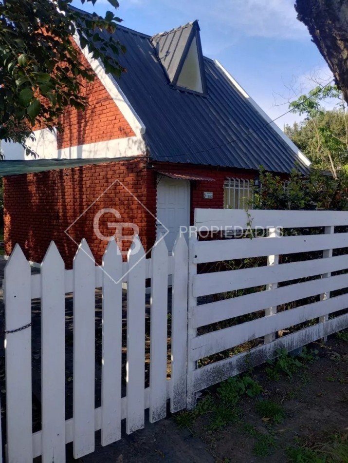 Casa Quinta 3 Ambientes Con Pileta - Venta O Permuta por VEHICULOS