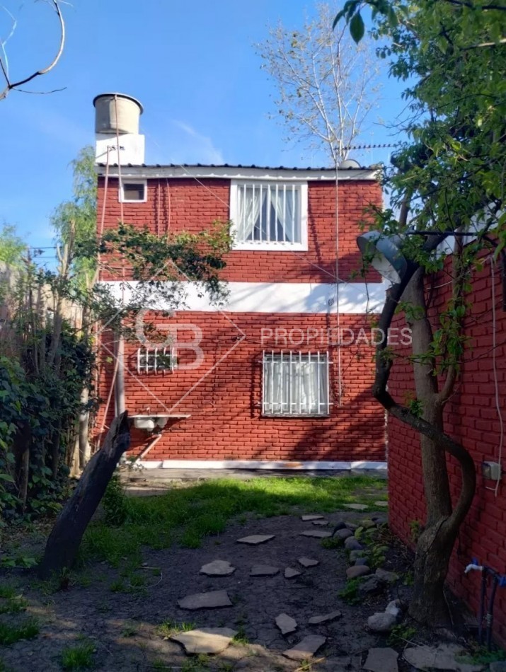 Casa Quinta 3 Ambientes Con Pileta - Venta O Permuta por VEHICULOS