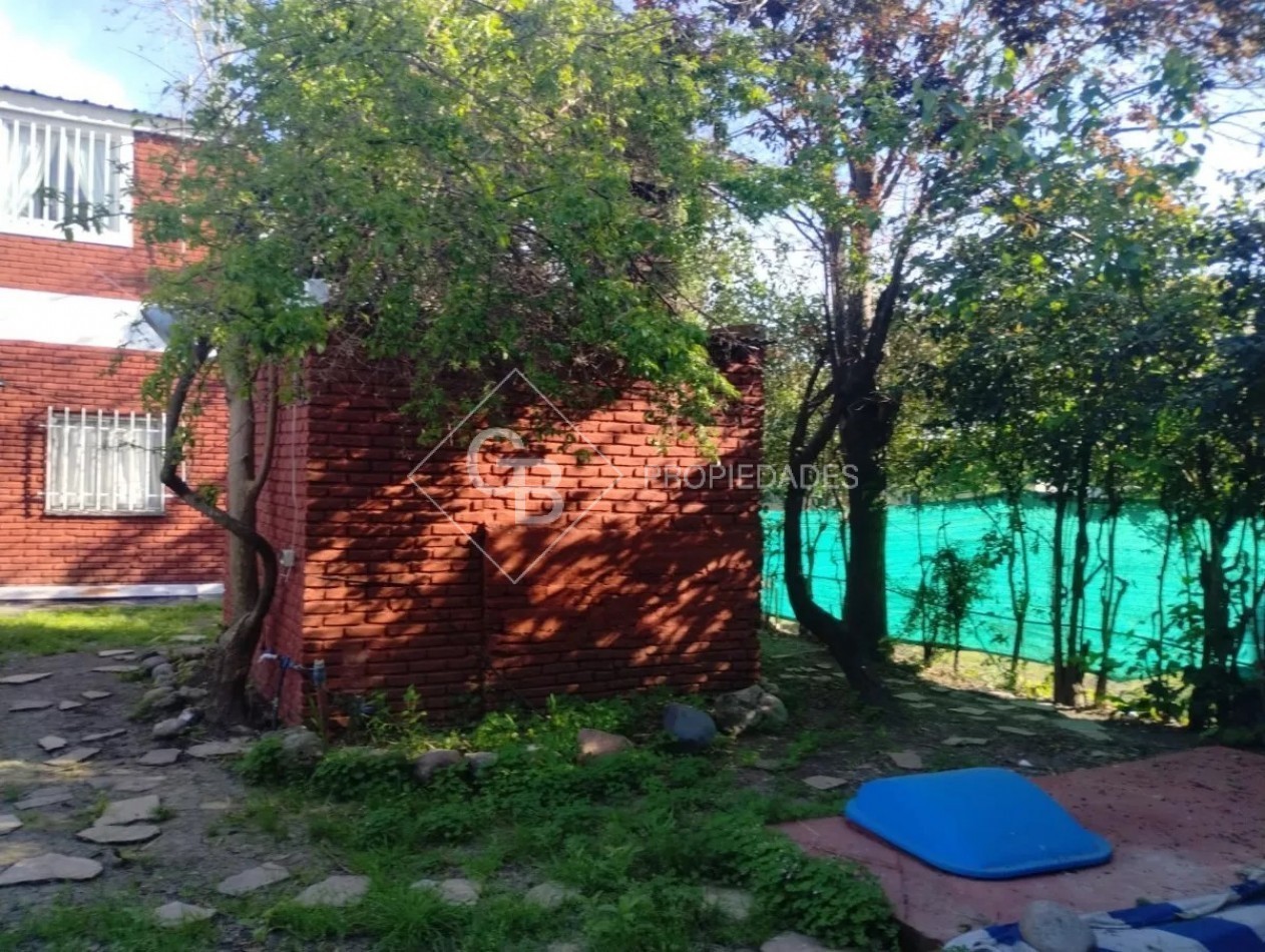 Casa Quinta 3 Ambientes Con Pileta - Venta O Permuta por VEHICULOS